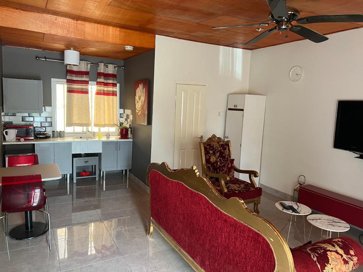 Yazmin Studio Residence Lamin Beretto Kültér fotó