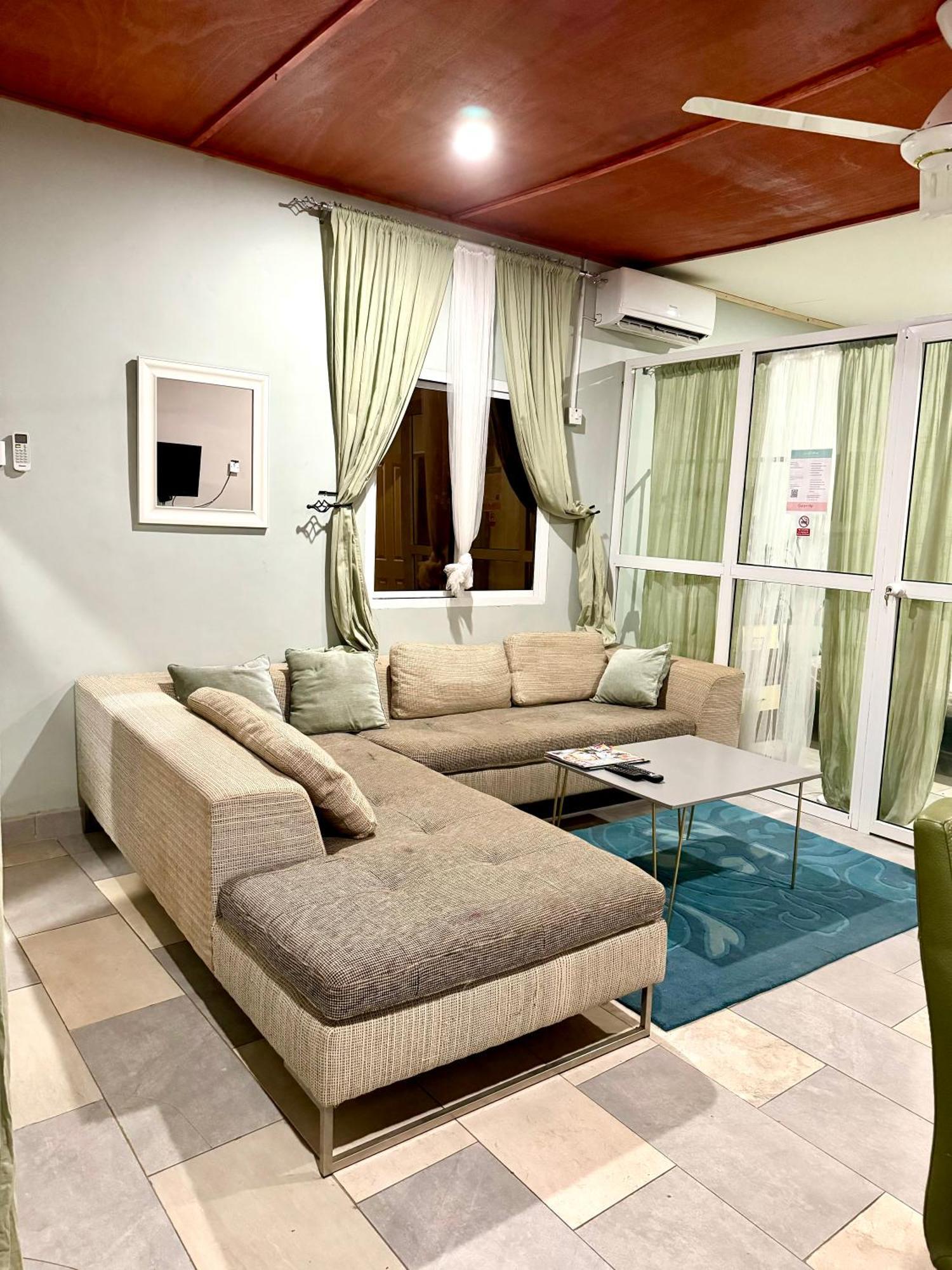 Yazmin Studio Residence Lamin Beretto Kültér fotó
